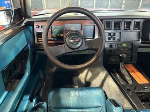 Used 1987 Chevrolet Corvette Convertible image 16
