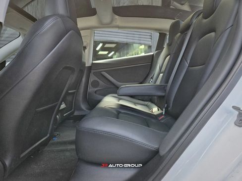 Used 2022 Tesla Model 3 Long Range AWD/4WD image 17