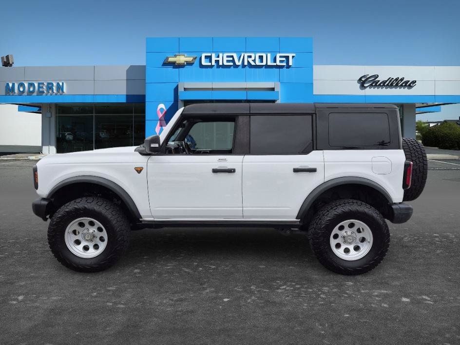 Used 2023 Ford Bronco Badlands AWD/4WD image 2