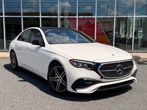 Used 2024 Mercedes-Benz E 350 4MATIC Sedan image 7