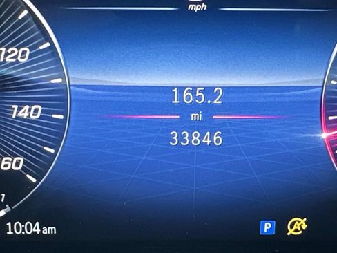 Used 2025 Mercedes-Benz GLB 250 4MATIC image 14