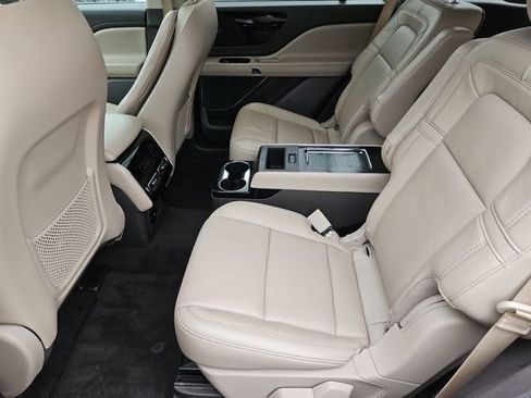 Used 2021 Lincoln Aviator Reserve w/ Equipment Group 201A RWD image 12