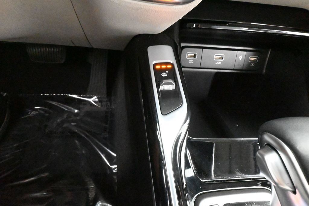 Used 2023 Kia Sorento SX FWD image 29