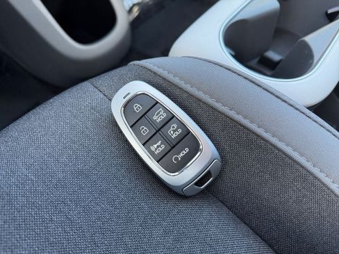 Used 2024 Hyundai Ioniq 5 SEL RWD image 32