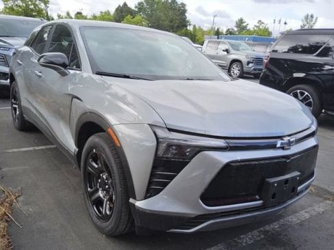 Used 2024 Chevrolet Blazer EV AWD Police image 2