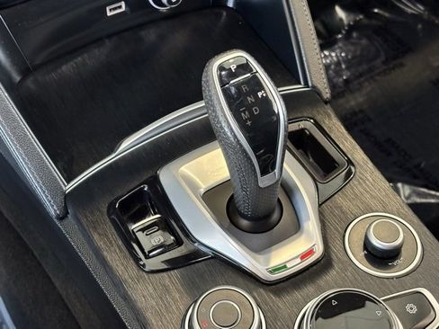 Used 2022 Alfa Romeo Stelvio Sprint image 26