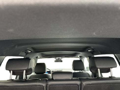 Used 2023 Mercedes-Benz EQB 300 4MATIC w/ Exclusive Package image 65