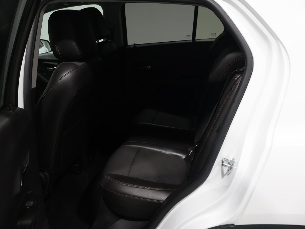 Used 2019 Chevrolet Trax LT w/ LT Convenience Package AWD/4WD image 18