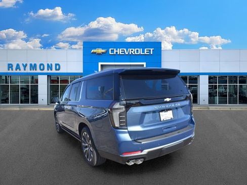 New 2026 Chevrolet Suburban High Country AWD/4WD image 6