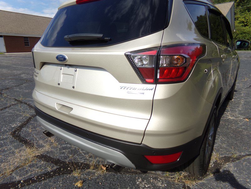 Used 2017 Ford Escape Titanium w/ Equipment Group 301A AWD/4WD image 6