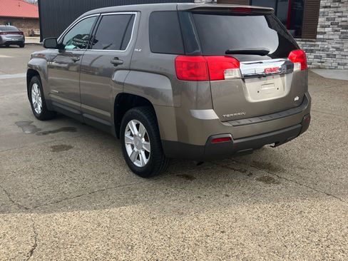 Used 2011 GMC Terrain SLE image 2