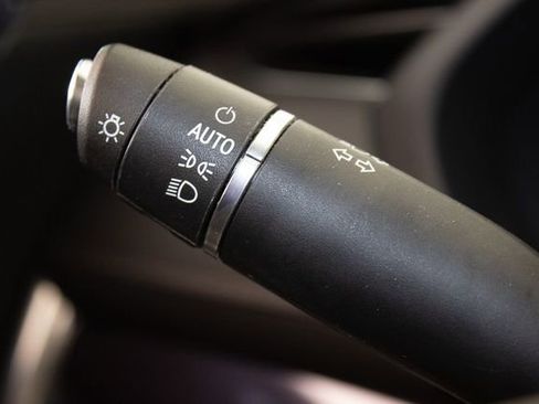 Used 2023 Cadillac XT4 Luxury w/ Cold Weather Package image 26