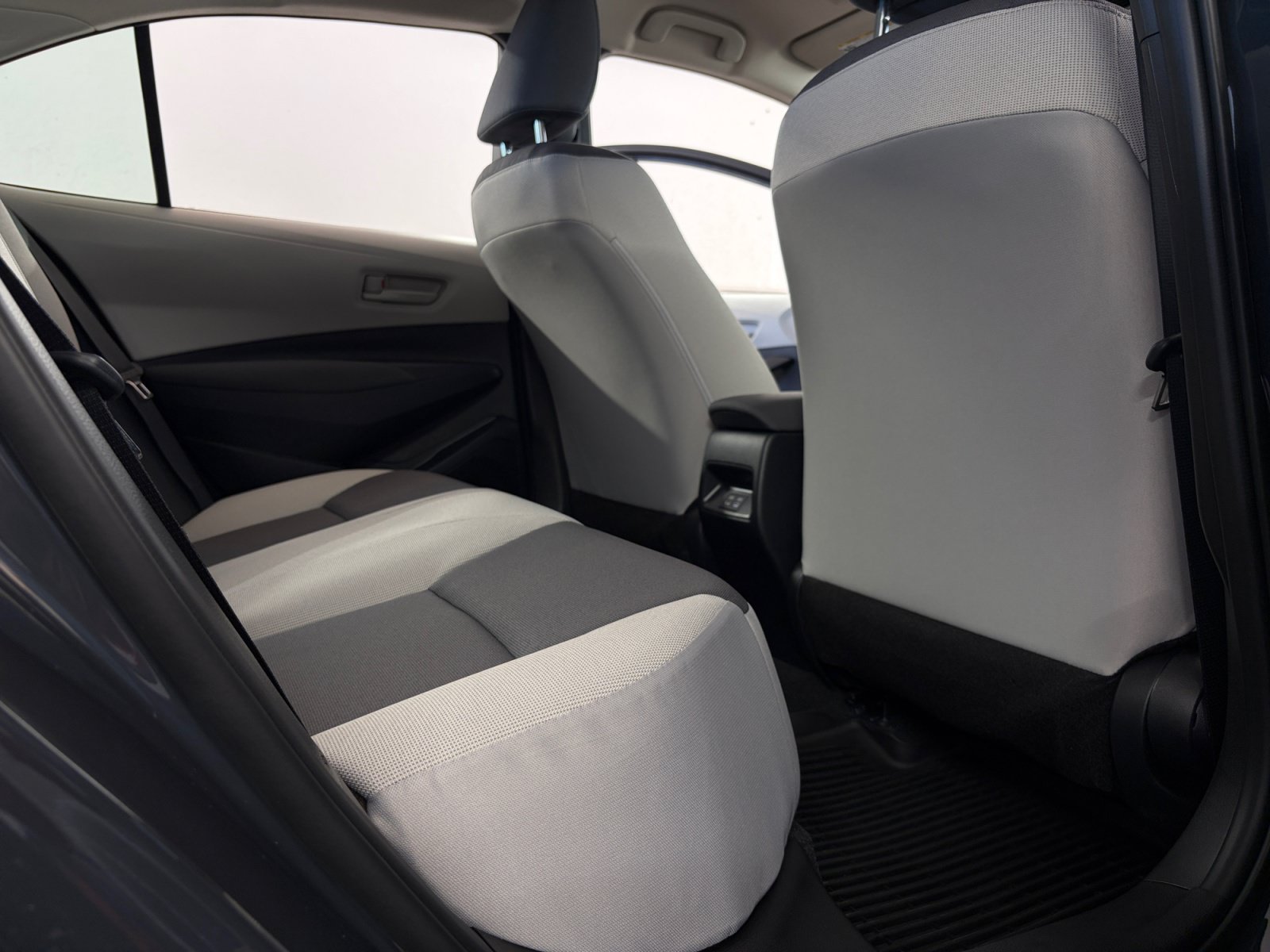 New 2027 Toyota Corolla LE FWD image 18