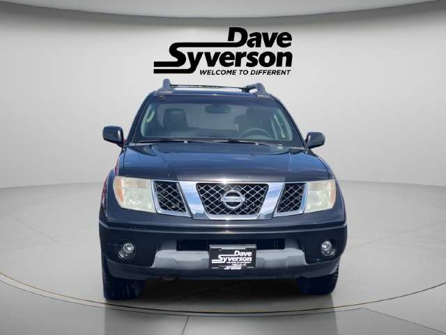 Used 2005 Nissan Frontier LE w/ (X01) Leather Pkg AWD/4WD image 8
