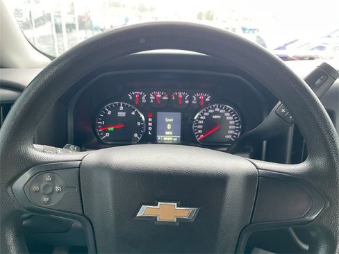 Used 2018 Chevrolet Silverado 1500 W/T w/ Trailering Package image 11