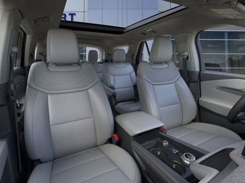 New 2026 Ford Explorer Active image 10