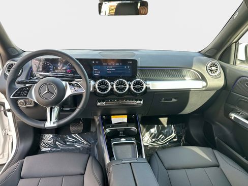 New 2026 Mercedes-Benz GLB 250 image 15