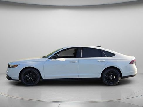 Used 2025 Honda Accord SE image 3