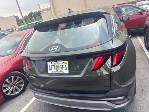Used 2025 Hyundai Tucson SE FWD image 7