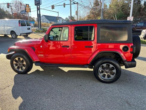 Used 2018 Jeep Wrangler Unlimited Sahara image 5