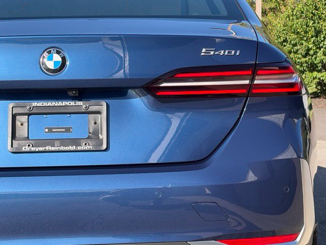 Certified 2026 BMW 540i xDrive AWD/4WD image 7