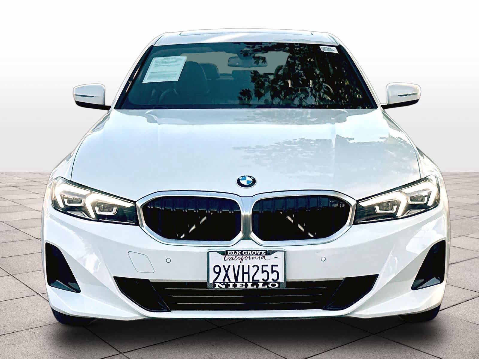 Used 2026 BMW 330i Sedan w/ Convenience Package RWD image 2