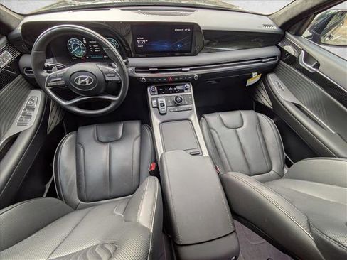 Used 2025 Hyundai Palisade Calligraphy image 10