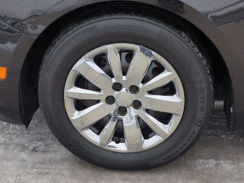 Used 2011 Chevrolet Cruze LS w/ Connectivity Package image 12