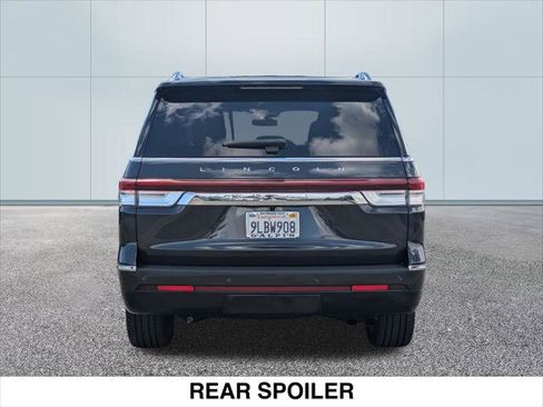 Used 2024 Lincoln Navigator Reserve image 4