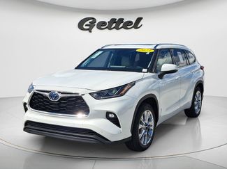 Used 2023 Toyota Highlander Limited video 1