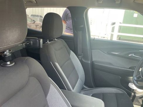Used 2022 Chevrolet TrailBlazer LT w/ Driver Confidence Package AWD/4WD image 5