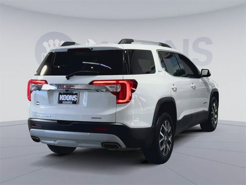 Used 2023 GMC Acadia SLE w/ Driver Convenience Package image 11