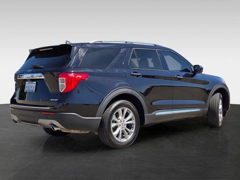 Used 2024 Ford Explorer Limited AWD/4WD image 5