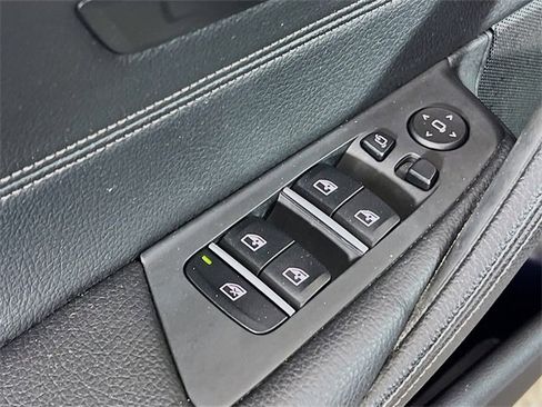 Used 2019 BMW 530i w/ Convenience Package image 17