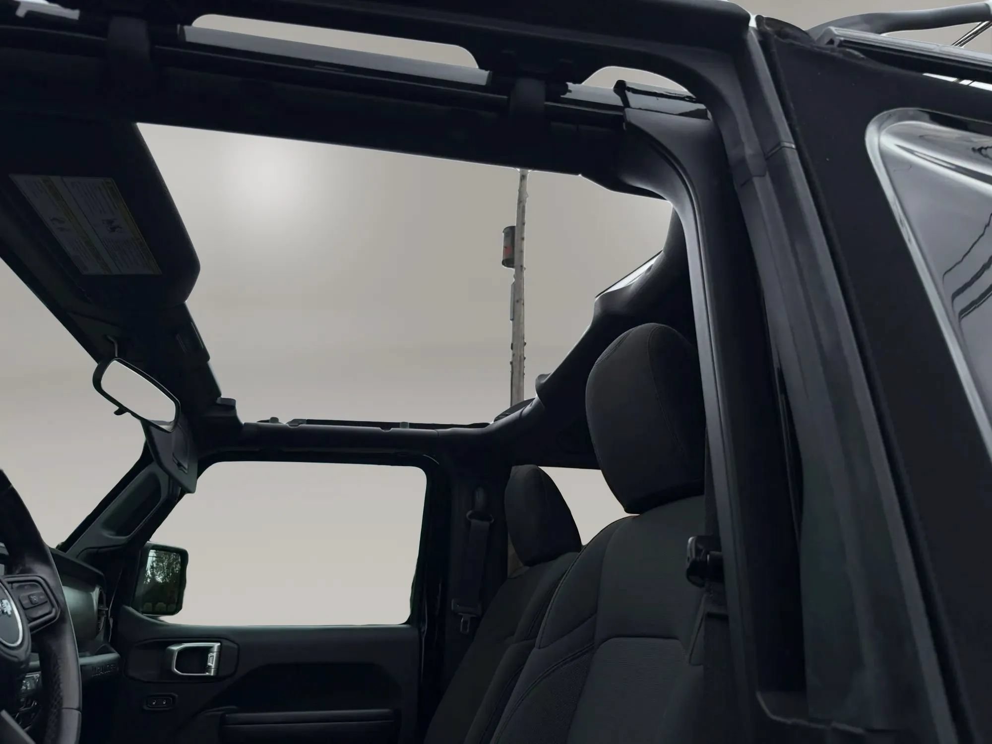 Used 2020 Jeep Wrangler Sport AWD/4WD image 32