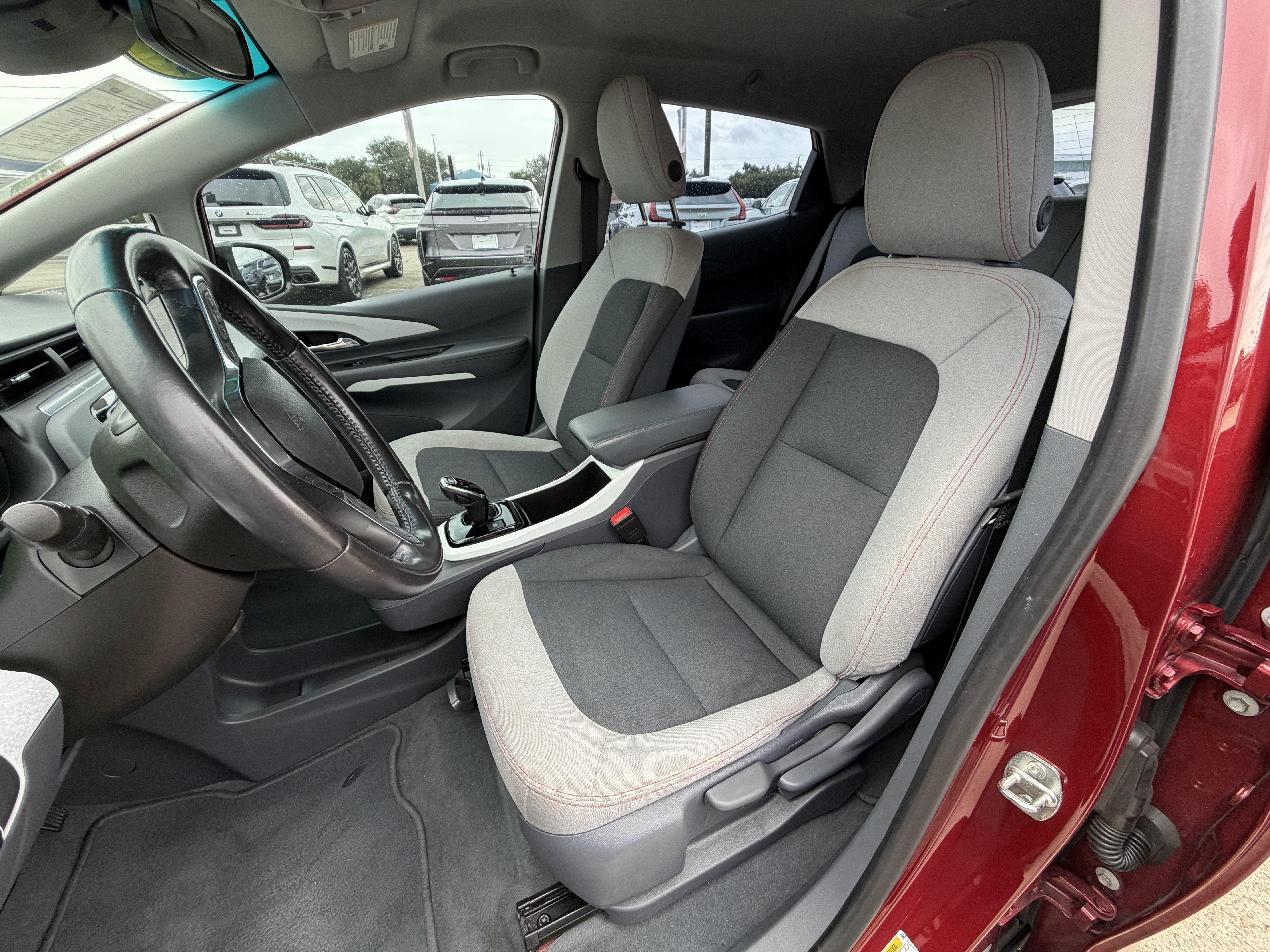 Used 2021 Chevrolet Bolt LT FWD image 19