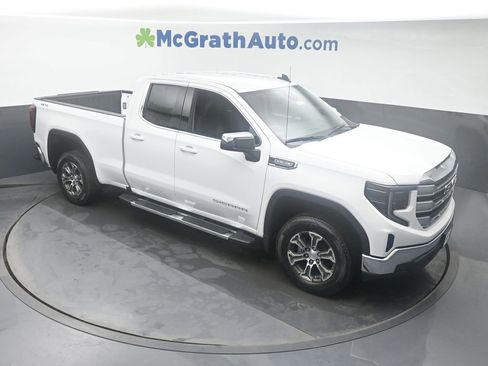 New 2026 GMC Sierra 1500 SLE w/ Preferred Package image 3