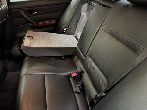 Used 2011 BMW 335i xDrive Sedan image 31