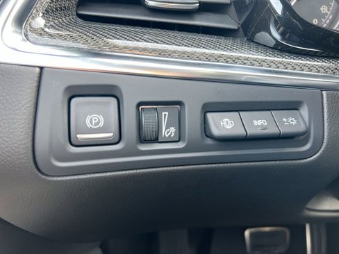 New 2026 Cadillac XT5 Sportv w/ LPO, Floor Liner Package image 35