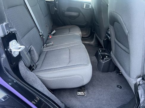 Used 2021 Jeep Wrangler Unlimited Sport image 39