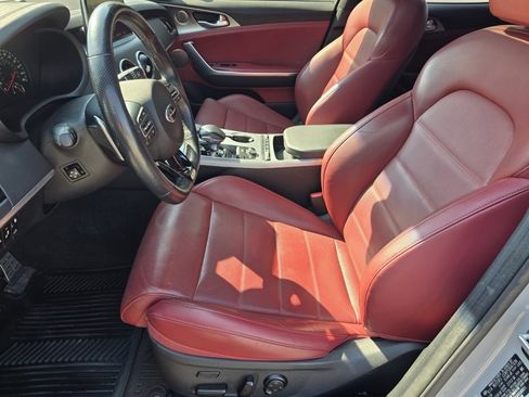 Used 2019 Kia Stinger GT2 AWD/4WD image 34