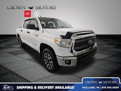 Used 2015 Toyota Tundra SR5 image 1