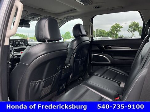 Used 2020 Kia Telluride S w/ S 8 Passenger Seating Package AWD/4WD image 27
