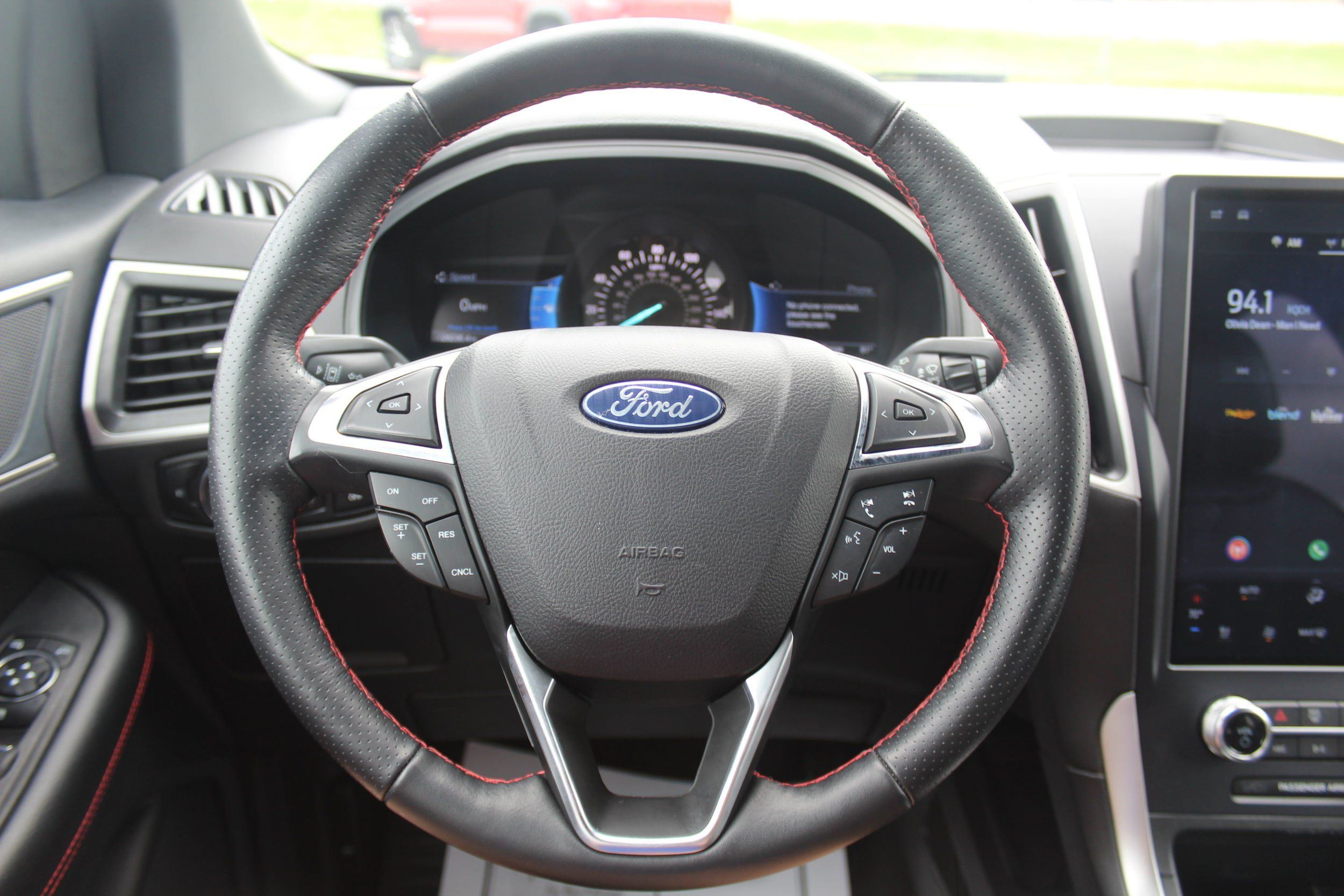 Used 2024 Ford Edge ST-Line AWD/4WD image 9