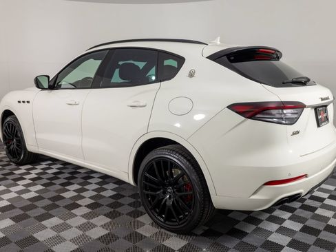 Used 2021 Maserati Levante S AWD/4WD image 4