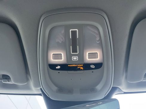 Certified 2023 Volvo XC60 B5 Ultimate image 36