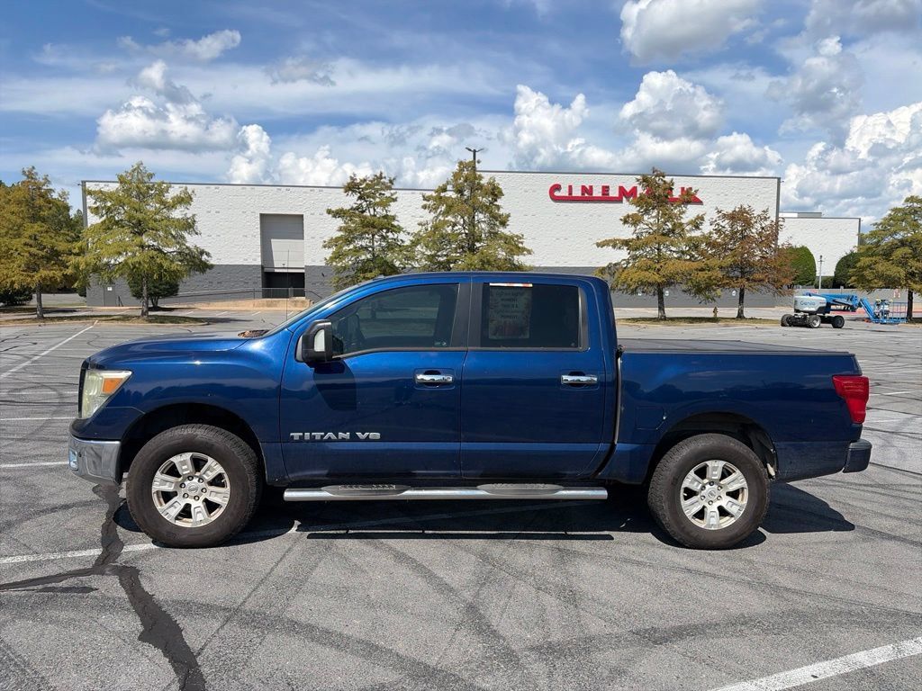 Used 2019 Nissan Titan SV w/ SV Convenience Package AWD/4WD image 6