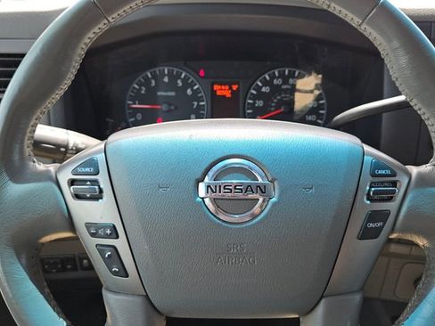 Used 2019 Nissan NV 3500 SL image 19