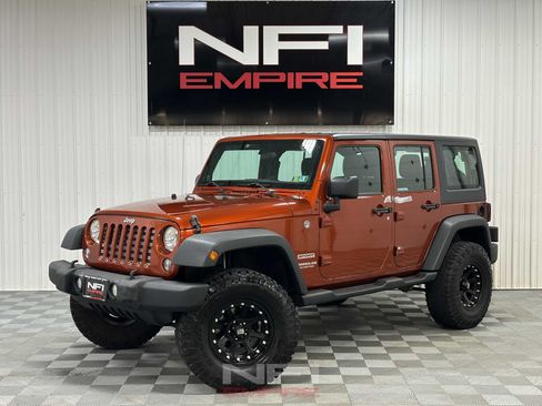 Used 2014 Jeep Wrangler Unlimited Sport w/ Connectivity Group AWD/4WD image 1