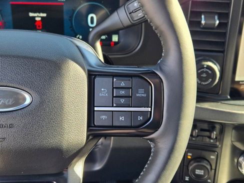 New 2026 Ford F350 Platinum w/ FX4 Off-Road Package image 32